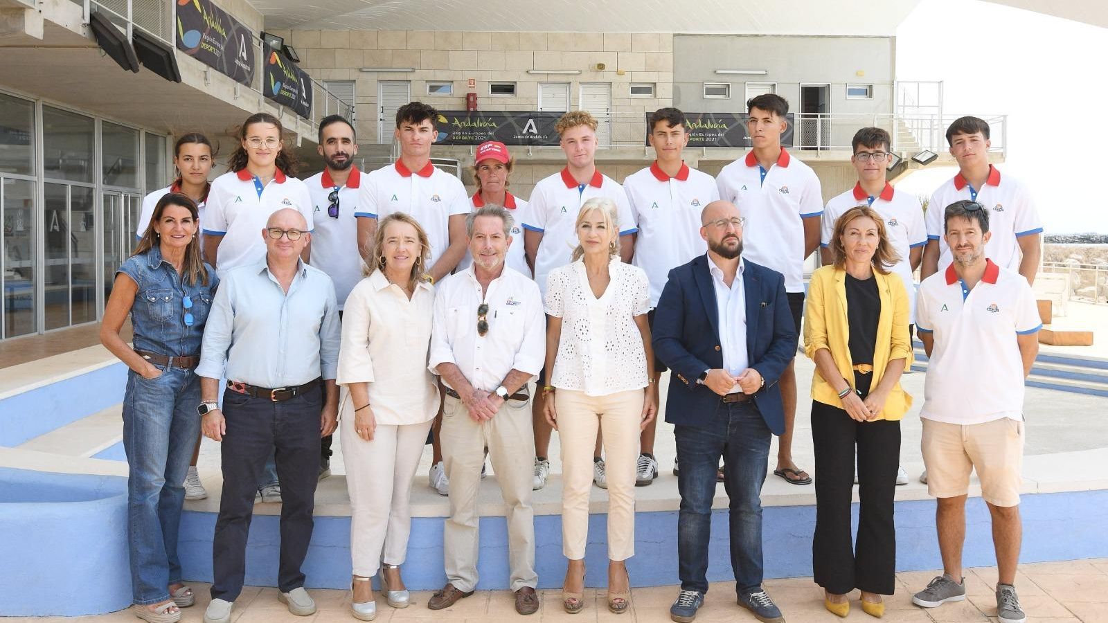 Los participantes en la visita de este lunes.