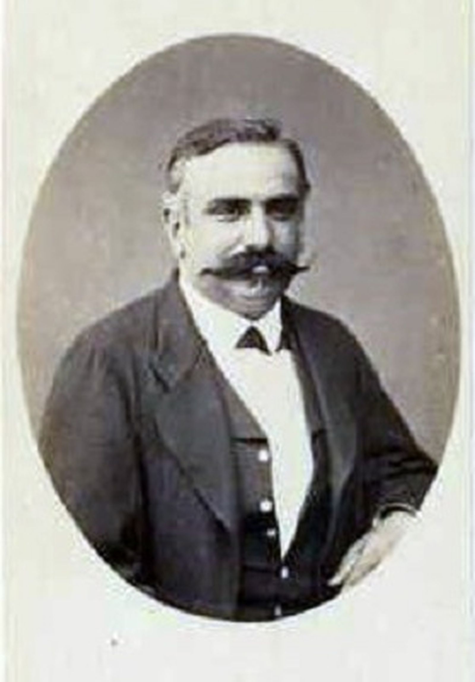 Fotografía del Dr. Erostarbe., realizada en Lima por los Hermanos Courret.