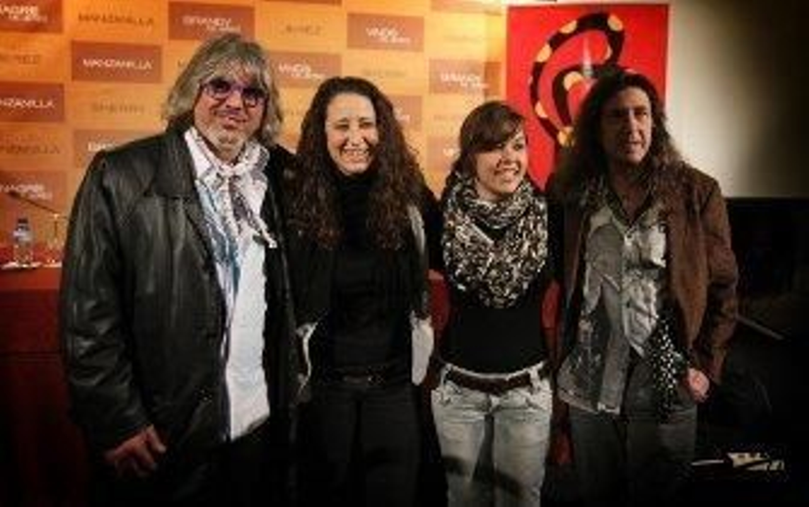 La Tremendita y Rocío Molina se agarran a sus "emociones" La Tremendita y Rocío Molina se agarran a sus "emociones"