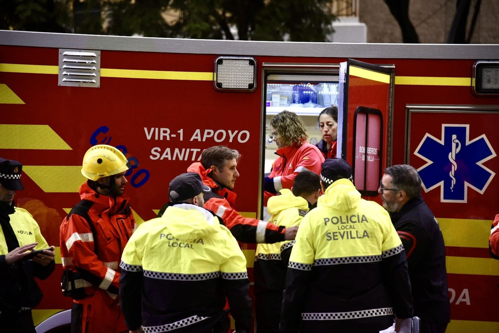 El dispositivo desplegado en Nervión tras el atropello