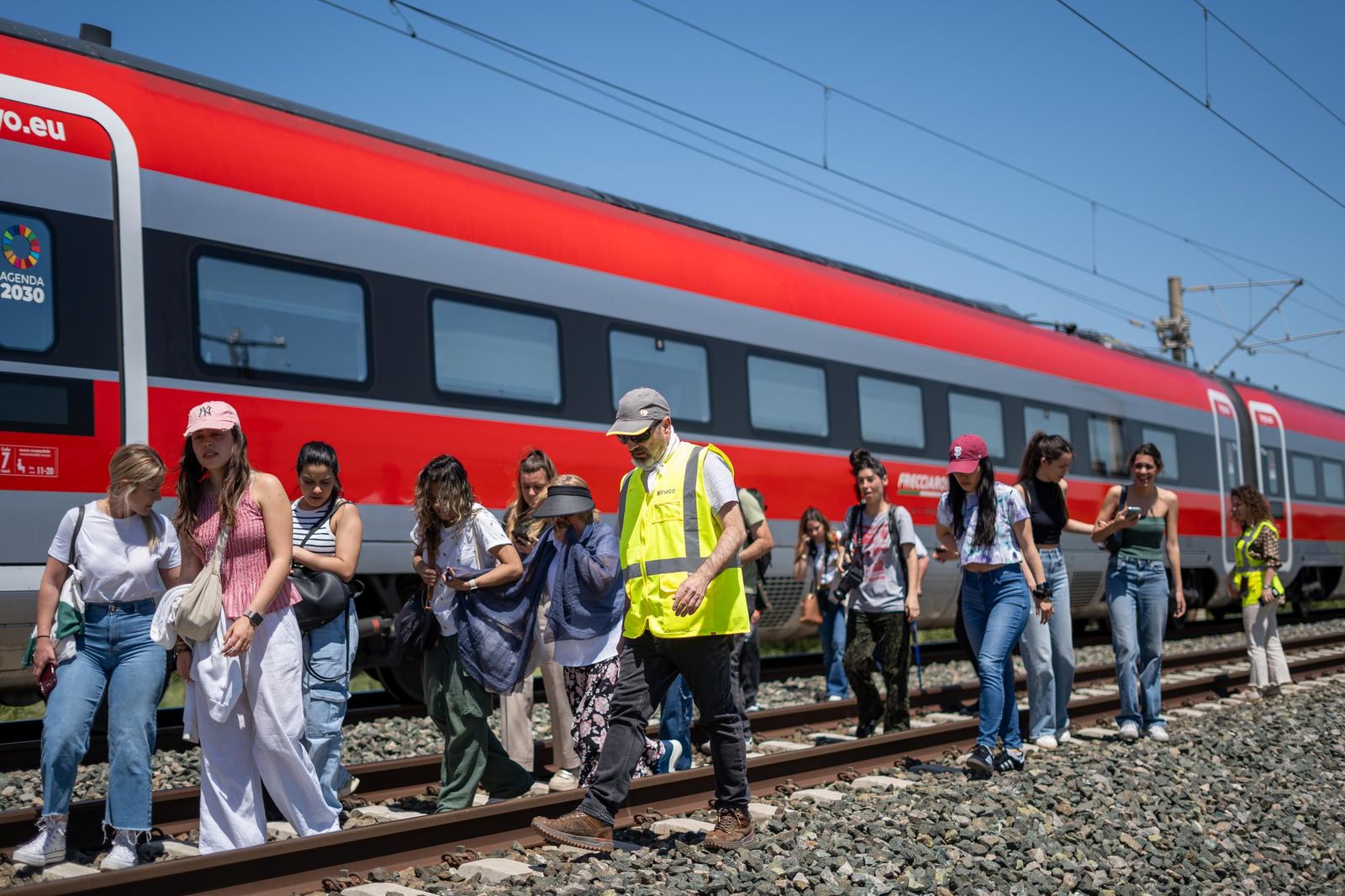 Un pueblo de Hornachuelos atendió y dio cobijo a los viajeros del Iryo Madrid-Sevilla afectados por el apagón