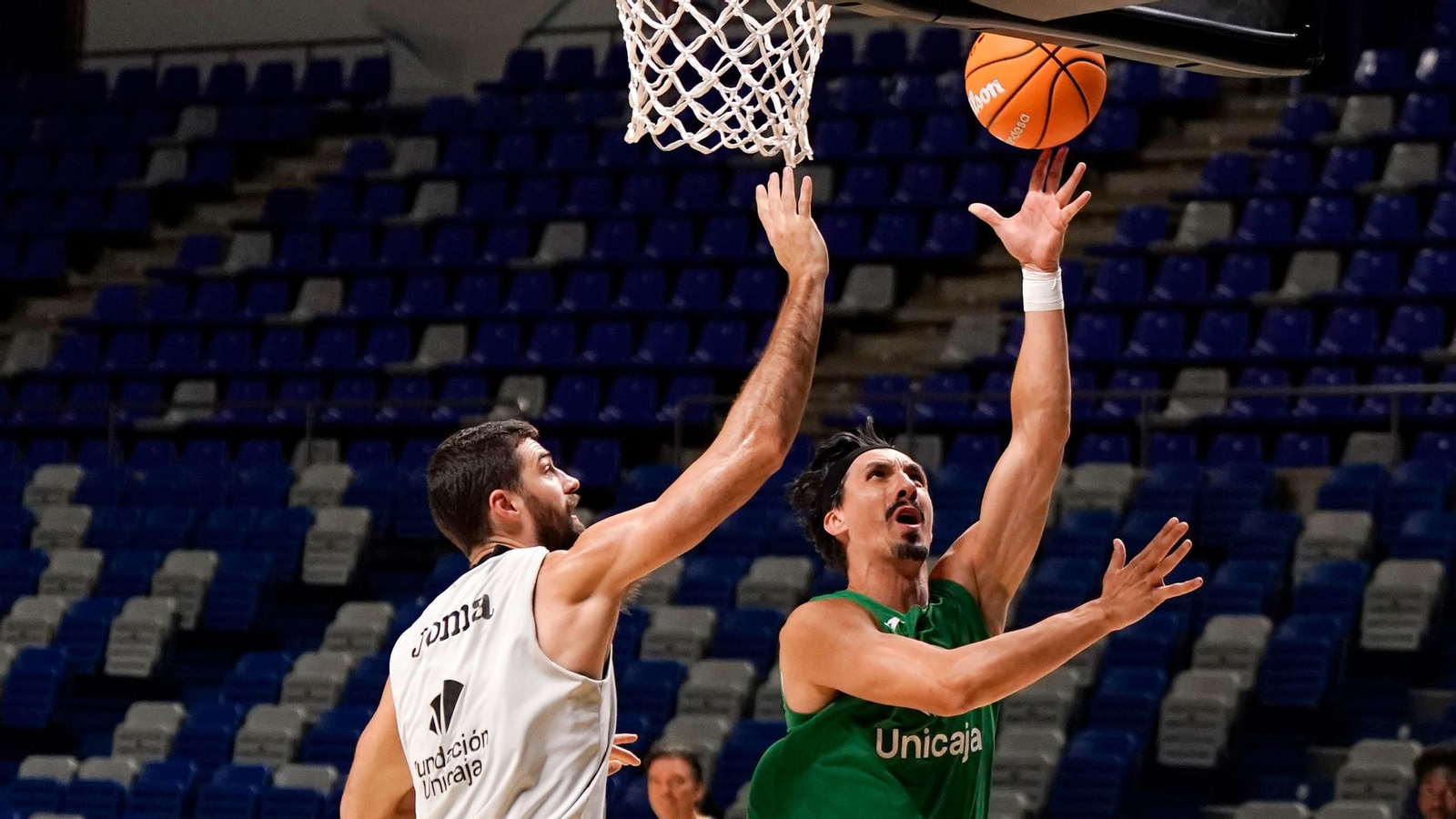 Djedovic durante el entrenamiento de este jueves.