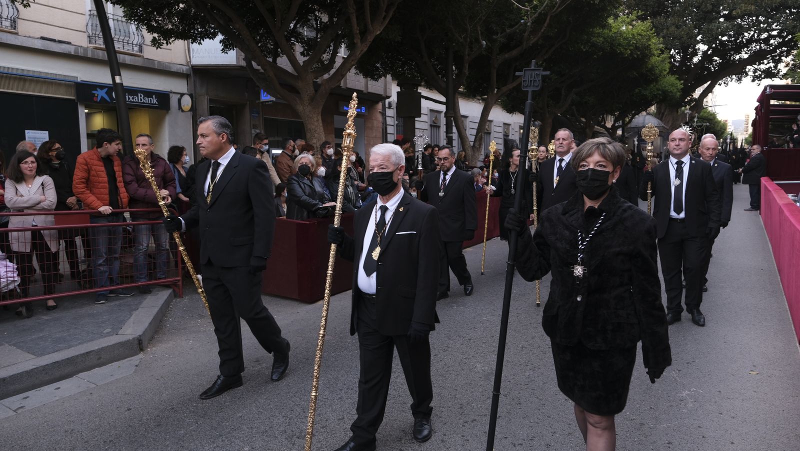 Procesión del Santo Entierro en Almería, en imágenes.