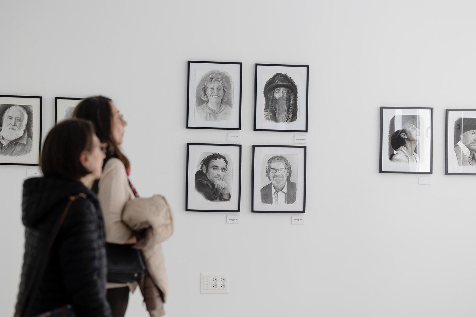 Galería de imágenes de las exposiciones inauguradas en la Casa del Carnaval