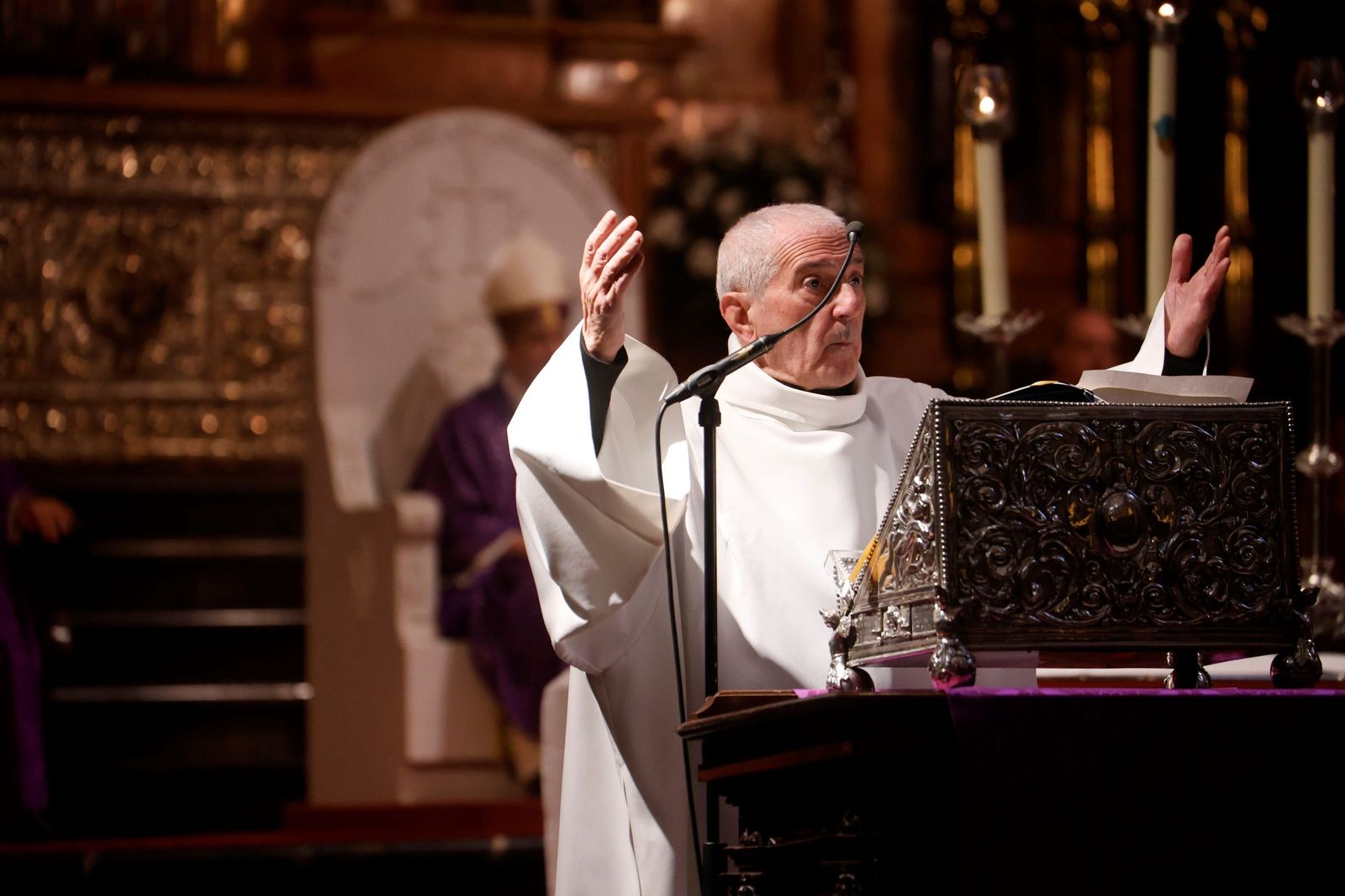 Las imágenes del funeral en Córdoba por las víctimas de la tragedia de Adamuz