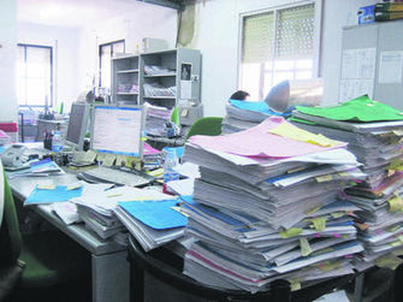 Los expedientes se amontonan en el Juzgado de lo Penal número 4.