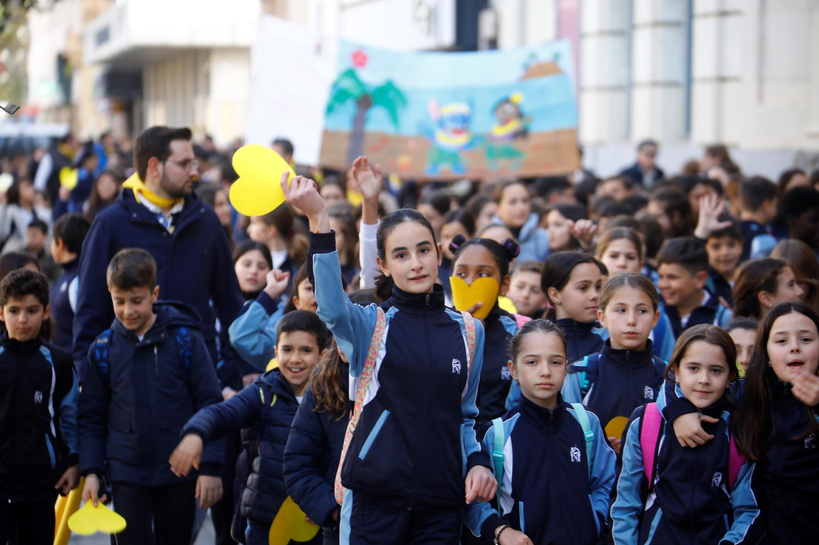 Más de un millar de niños marchan por Córdoba contra el cáncer infantil