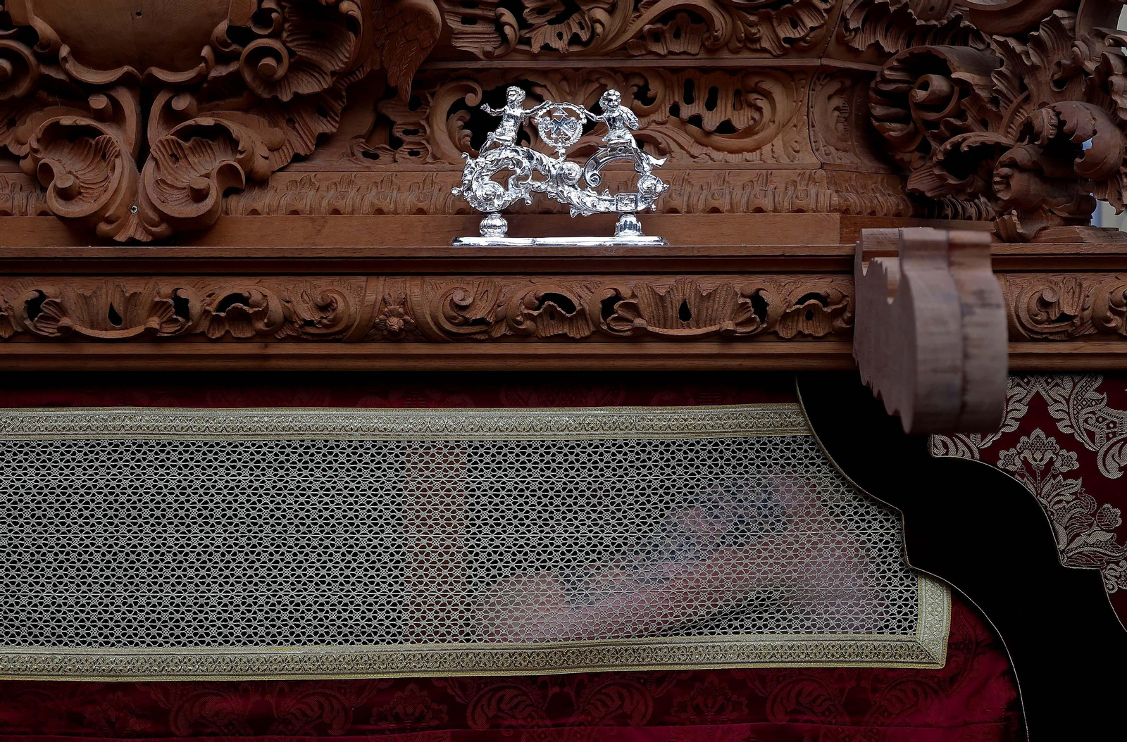 Fotos del Jueves Santo en Algeciras: Tres Caídas y Nazareno