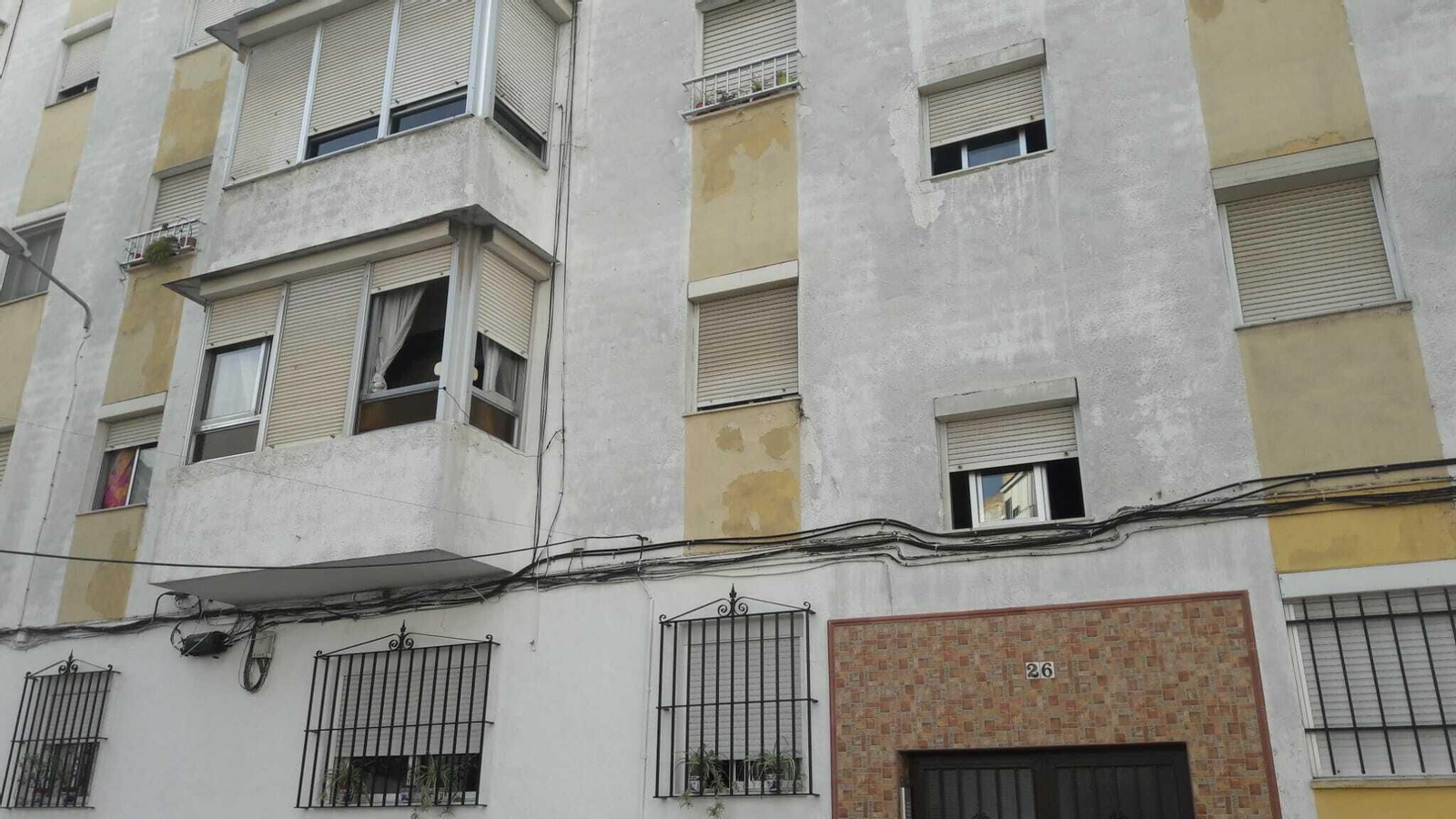 El incendio tuvo lugar en este edificio del Polígono San Telmo