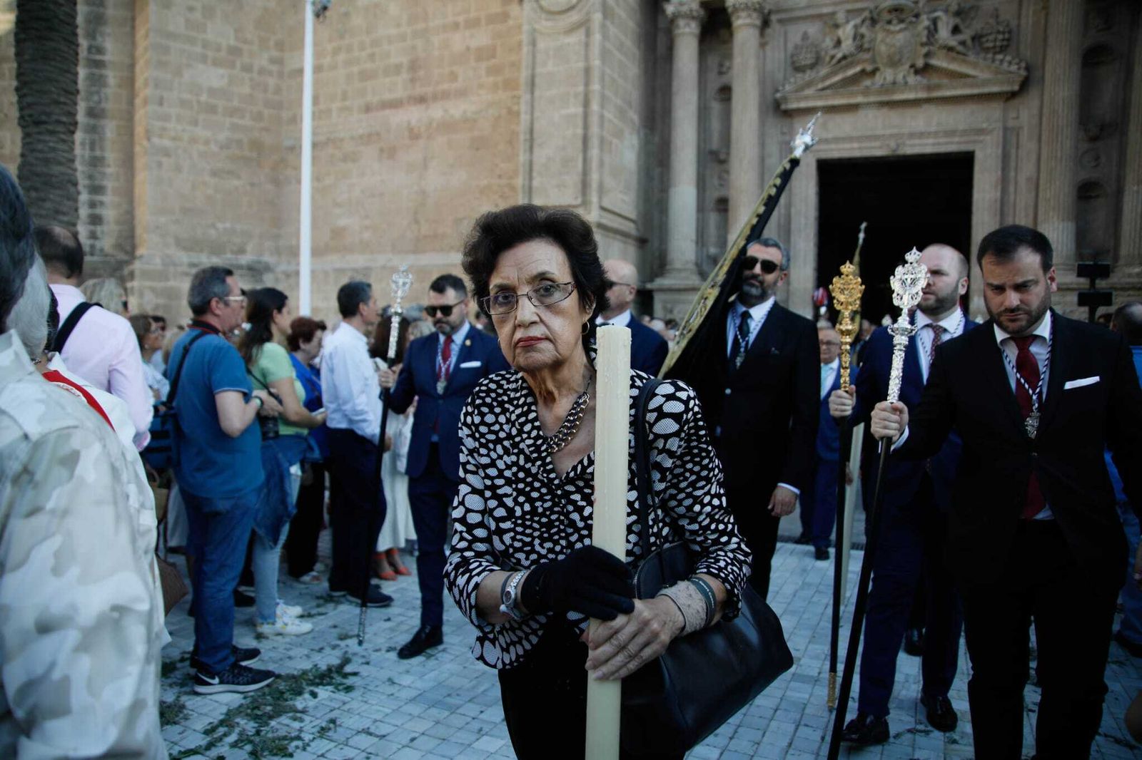 Imágenes de la procesión del Corpus Christi en Almería: así han sido la misa y la posterior marcha por la capital
