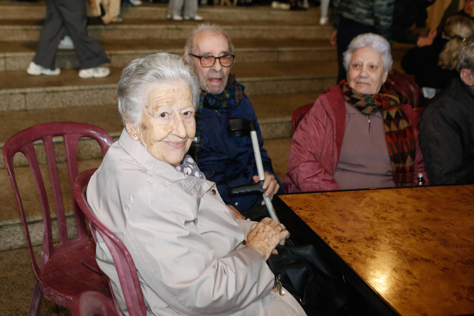 Las fotos del paseo en taxi al alumbrado de Navidad de Algeciras para los mayores