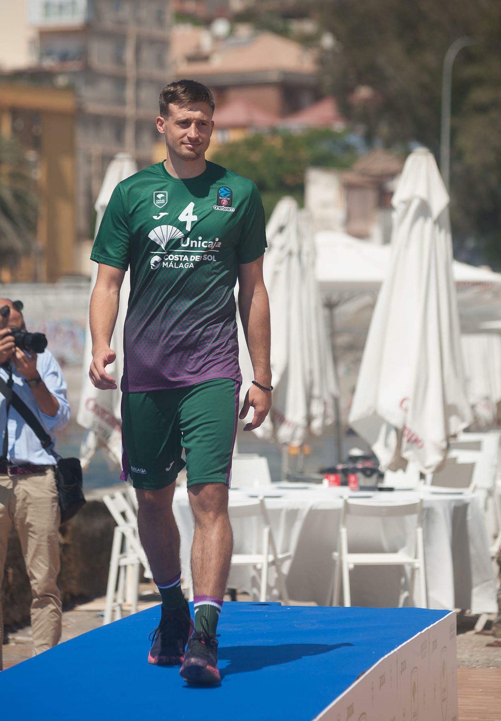Las camisetas del Unicaja nuevas, en fotos