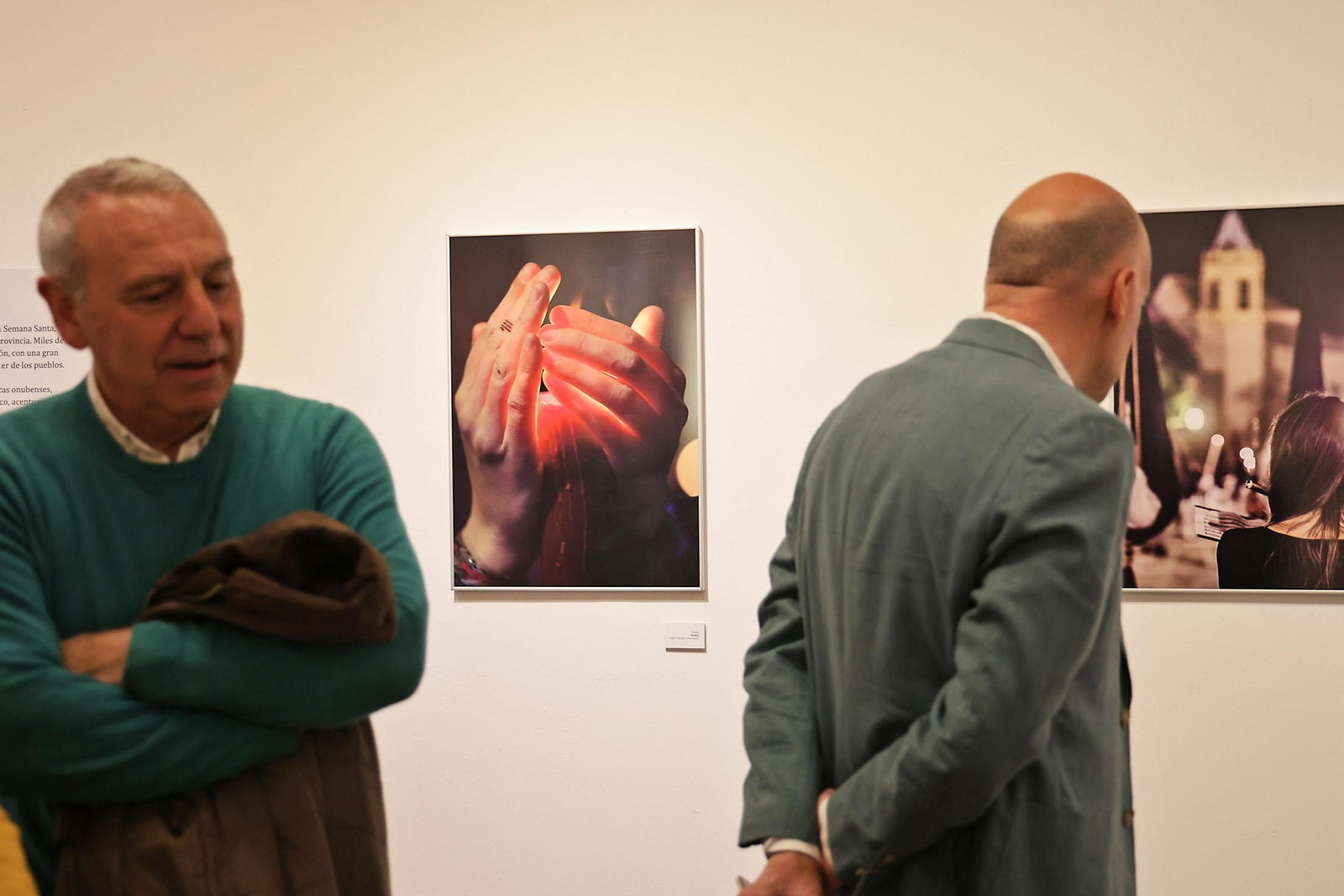 Inauguración de la Exposición de fotografías Huelva, provincia cofrade de Huelva Información en la Diputación de Huelva