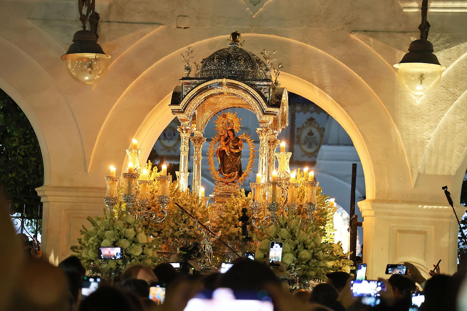Imágenes de la bajada de la Virgen de la Cinta