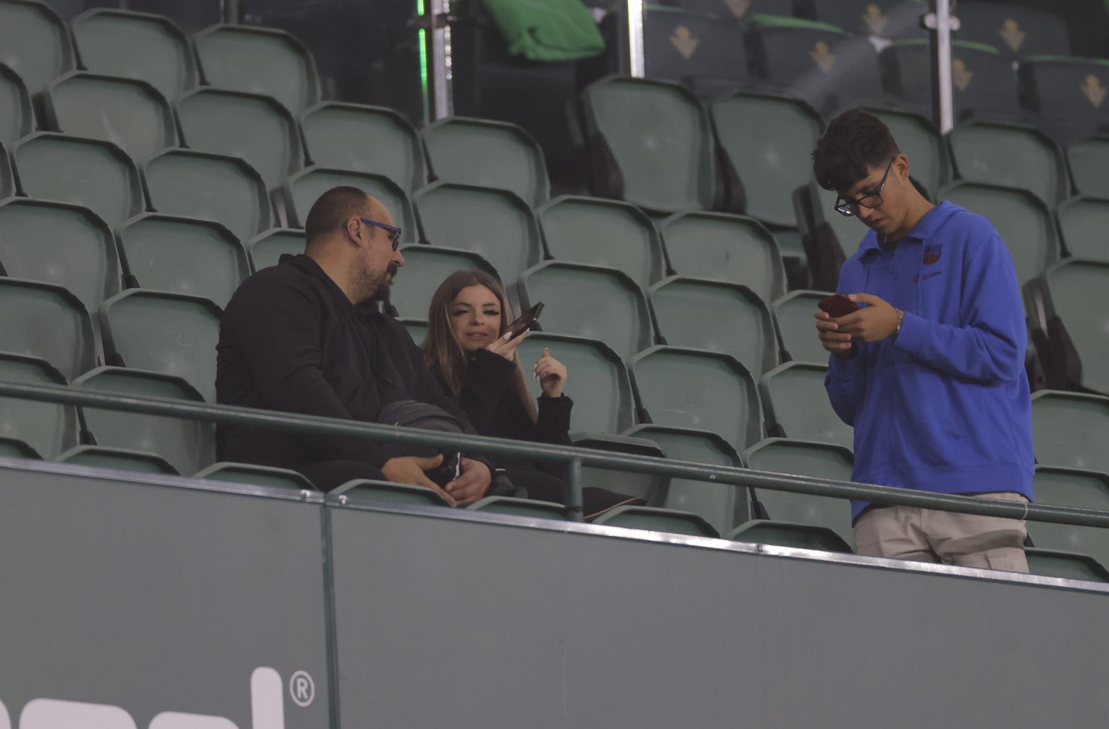 Búscate en las fotos del Betis-Barcelona