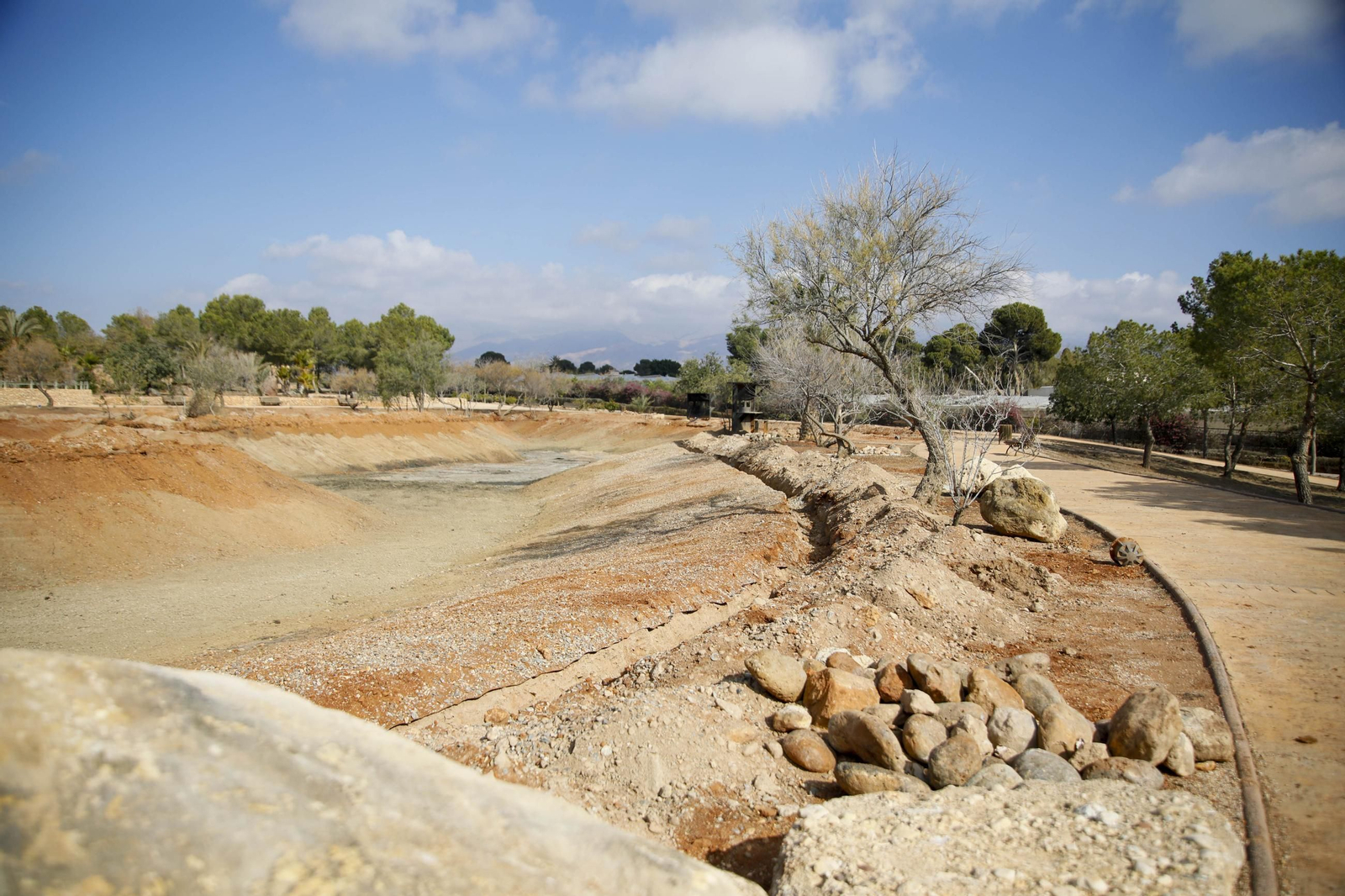 Imágenes de las obras en el parque del Boticario de Almería