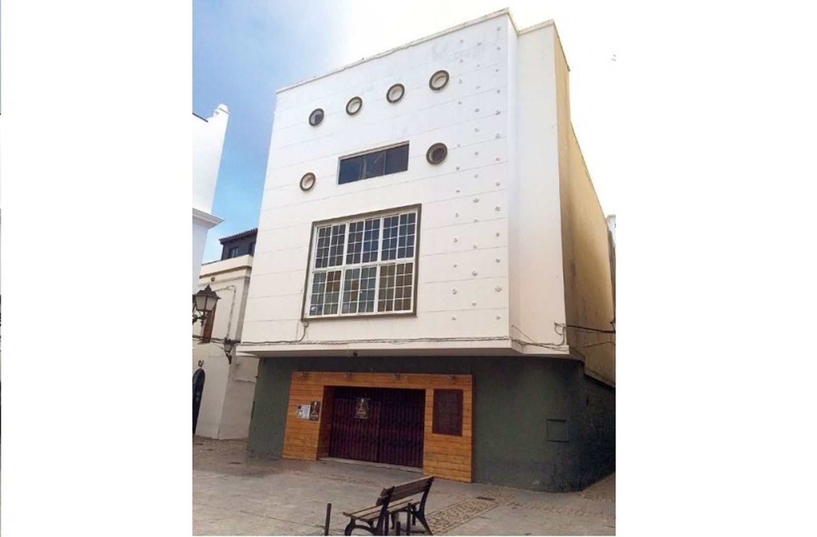 Cine de la plaza de San Hiscio, pocos años después de su construcción.