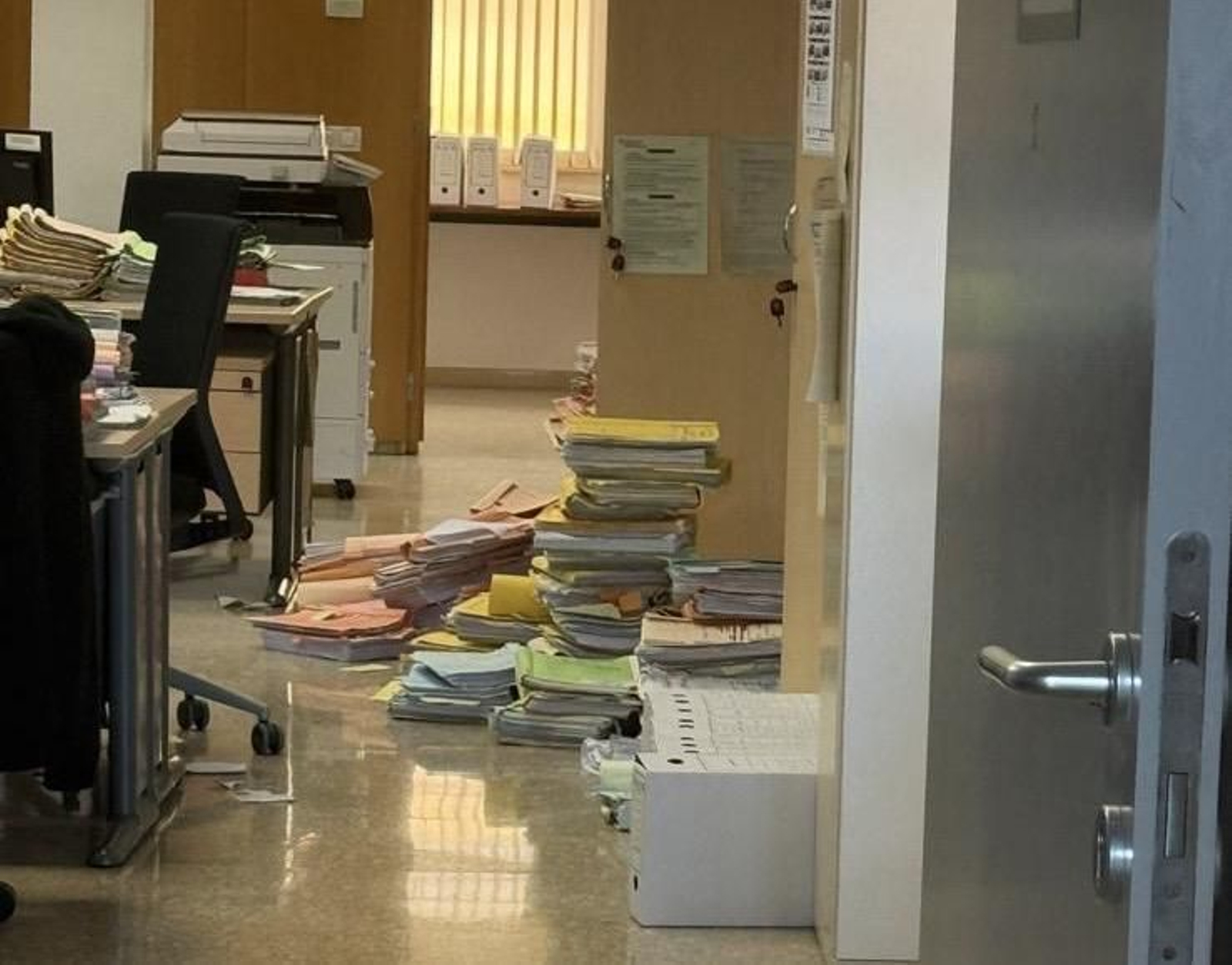 Imagen de los juzgados de Cádiz a 14 días de que entre en vigor la normal "papel 0"