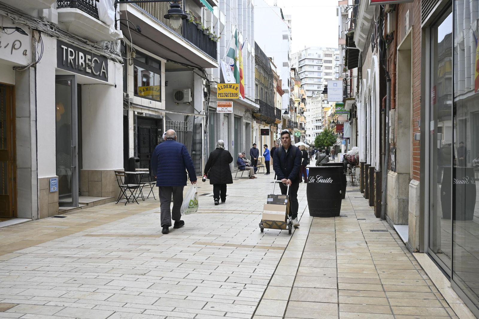 Imágenes de ambiente del miercoles 12 de marzo en Huelva