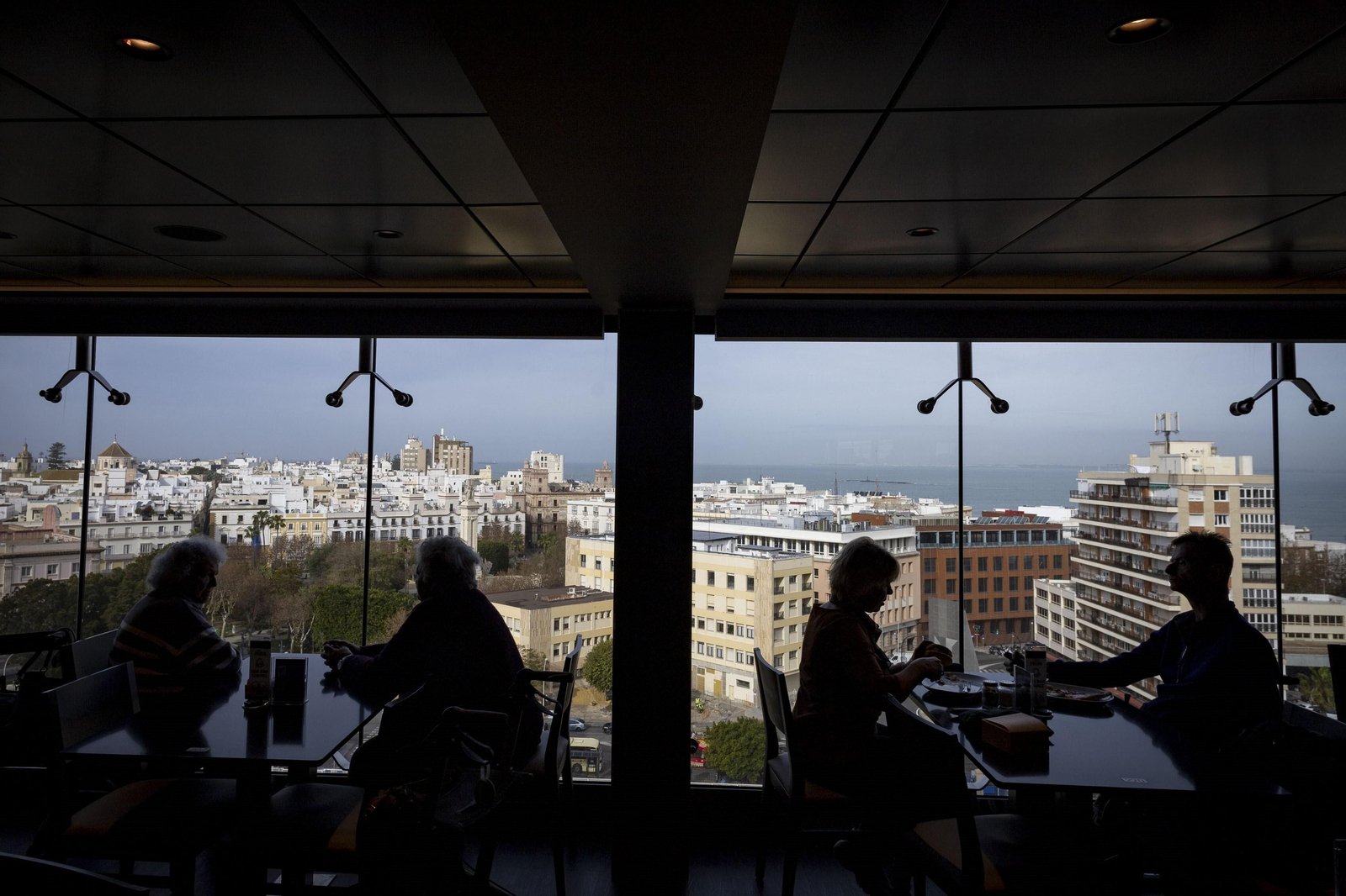 Imágenes de la visita del crucero MSC Euribia al puerto de Cádiz