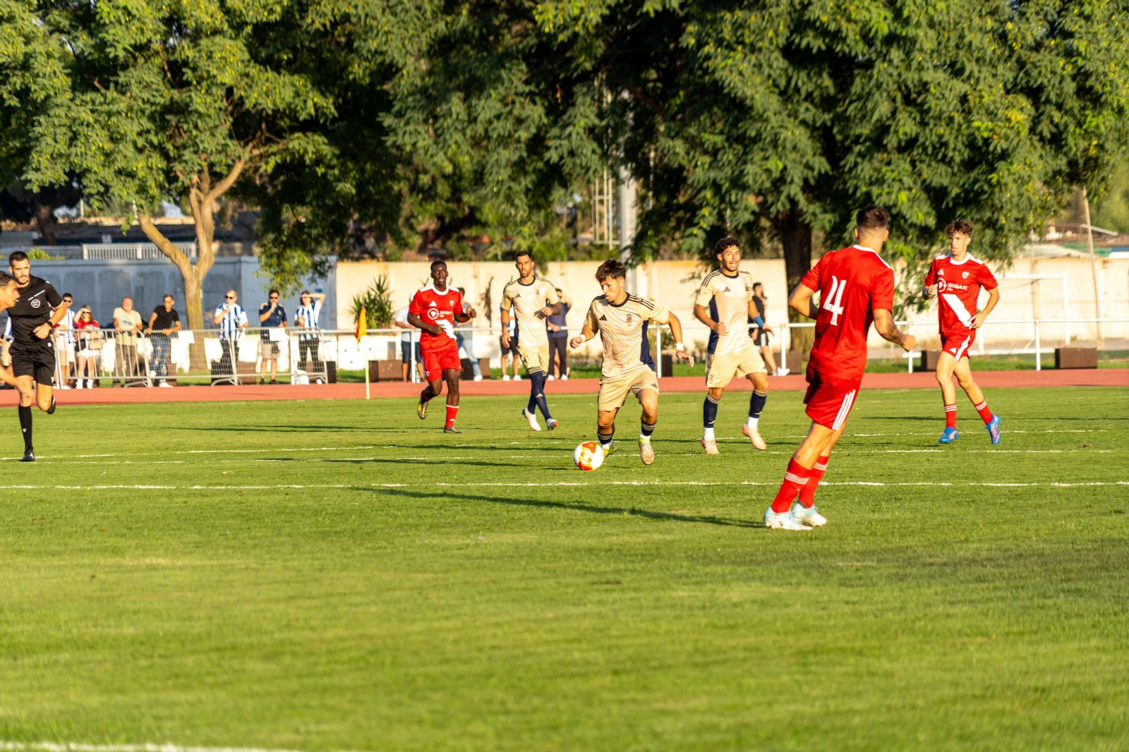 Imágenes del XXXIX Memorial Manuel González Rodríguez entre el Recreativo de Huelva - Sevilla Atlético