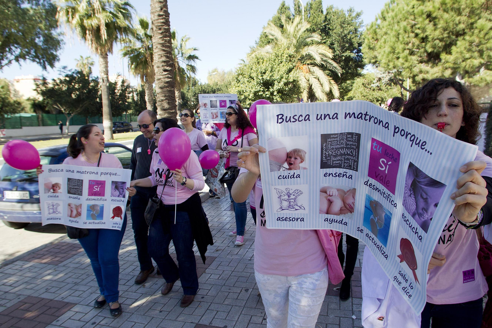 Las matronas llevan años manifestando la necesidad y el derecho de los ciudadanos a que haya una profesional en cada centro de salud. Las matronas llevan años manifestando la necesidad y el derecho de los ciudadanos a que haya una profesional en cada centro de salud.