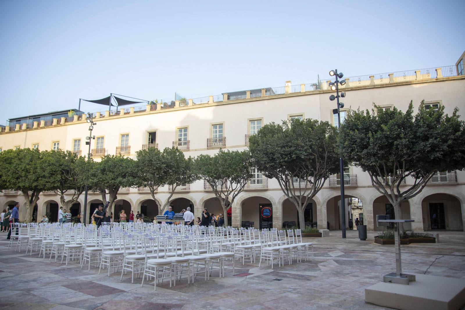 Las imágenes de la inauguración de la Plaza de la Constitución en Almería