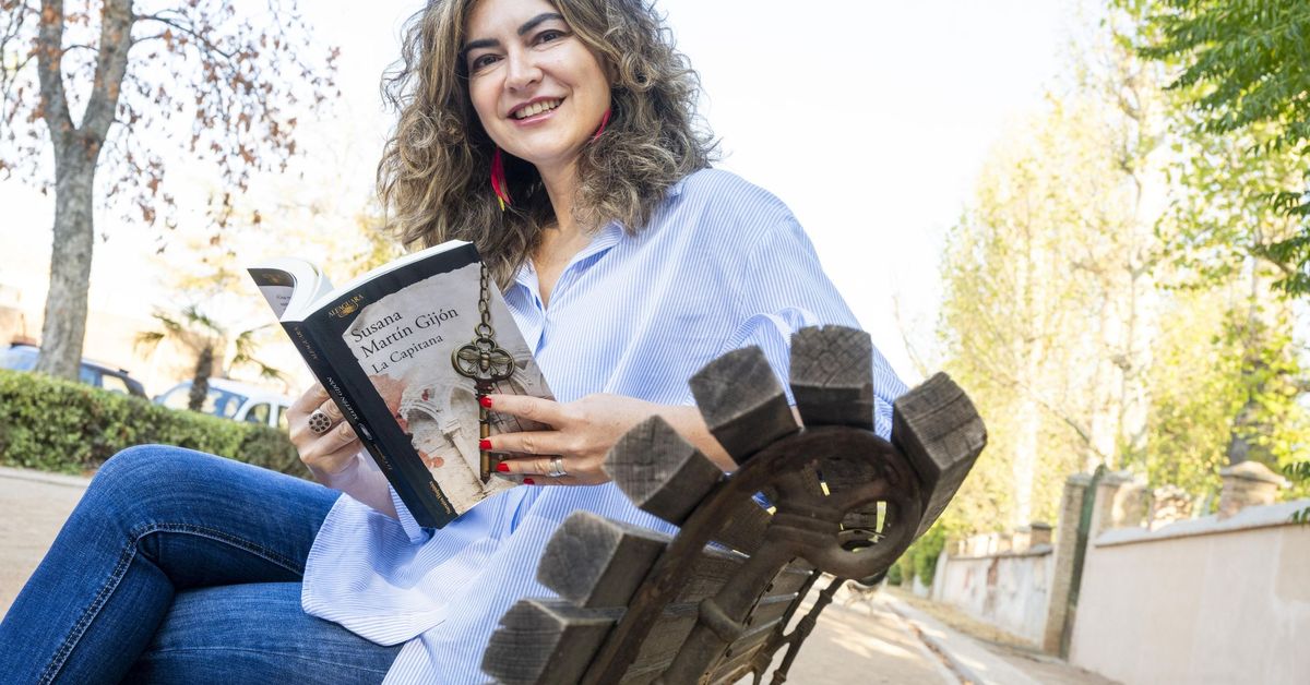 Qué leen los granadinos? Los libros de temática local que triunfan en las librerías de la ciudad este 2025