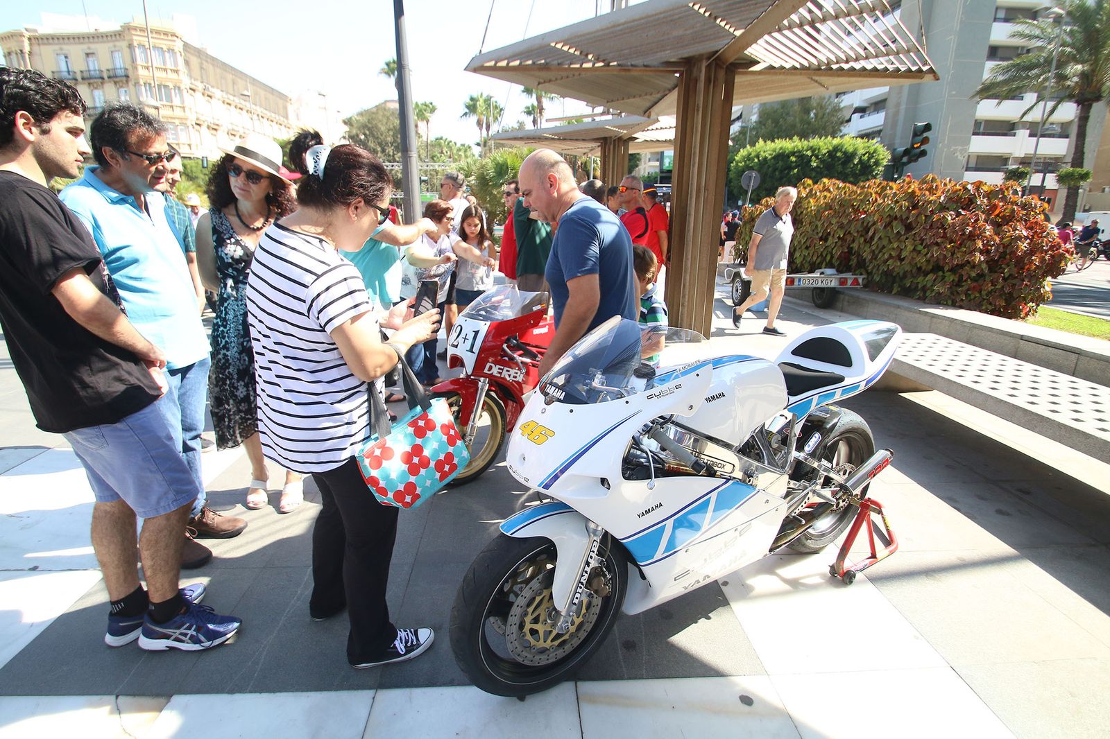 Fotogalería de la exhibición de motos antiguas. Feria Almería 2019
