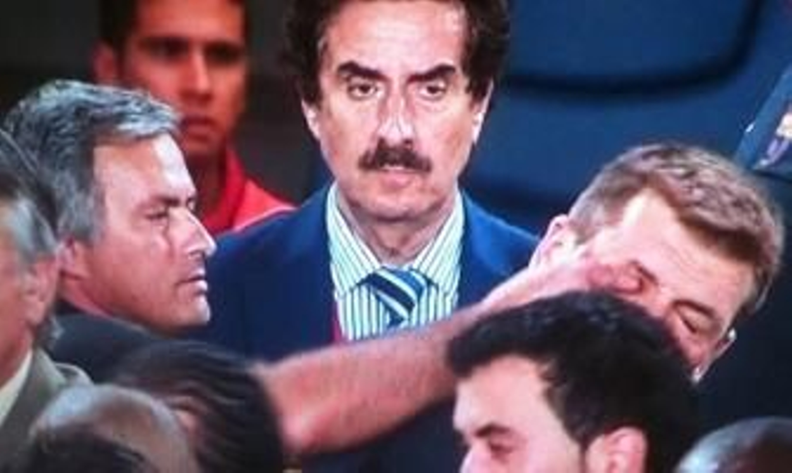 Mourinho, una sanción a la carta