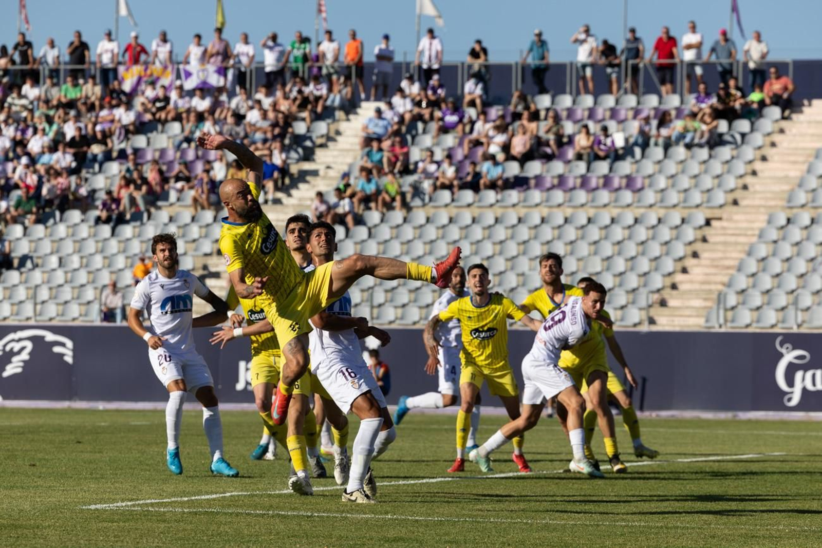 Las mejores imágenes del Real Jaén - CD Huétor Tájar Las mejores imágenes del Real Jaén - CD Huétor Tájar