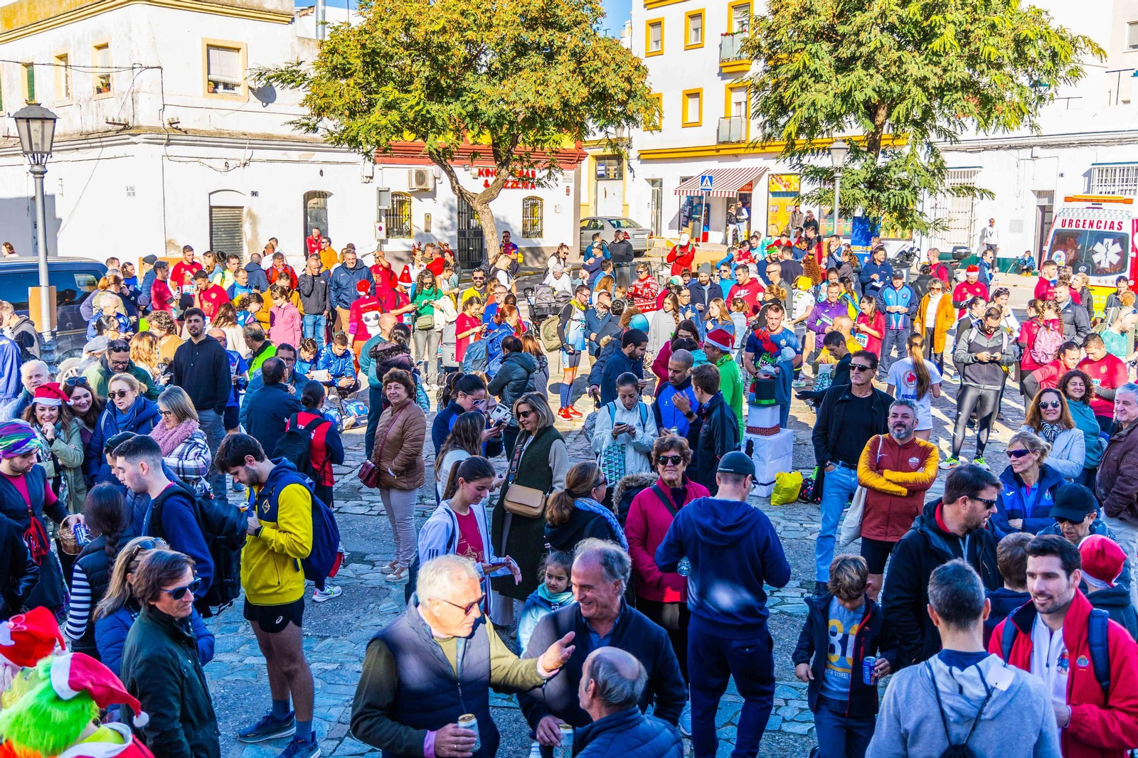 Gran ambiente en la Carrera Solidaria de la Divina Pastora en San Fernando