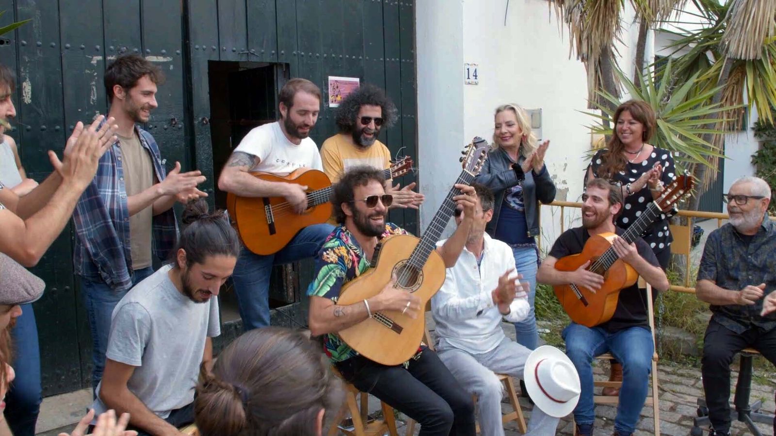 Una imagen de 'Dejen de prohibir todo que no alcanzo a desobedecer todo'.