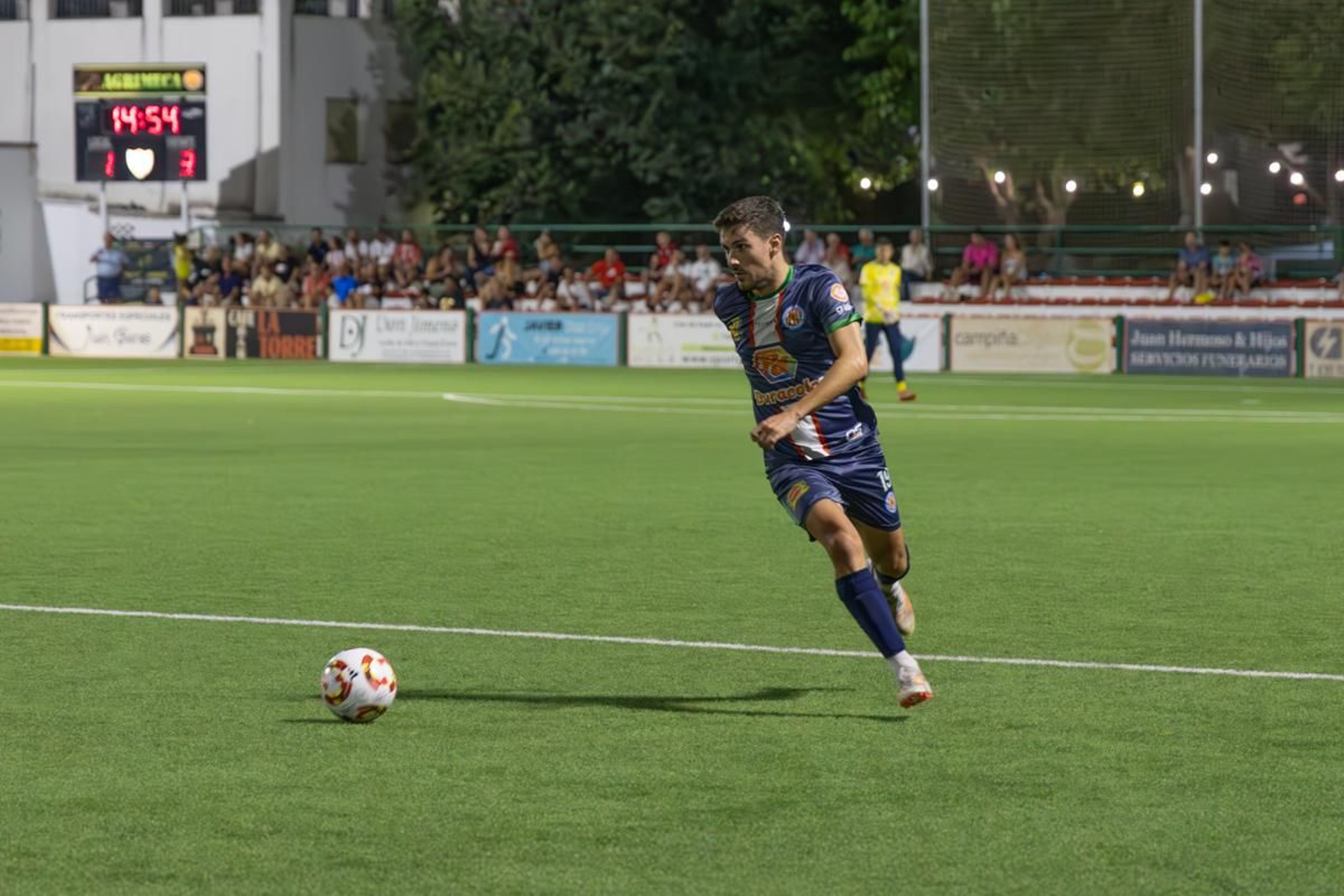 Amistoso entre Real Jaén y U.D.C Torredonjimeno, en imágenes