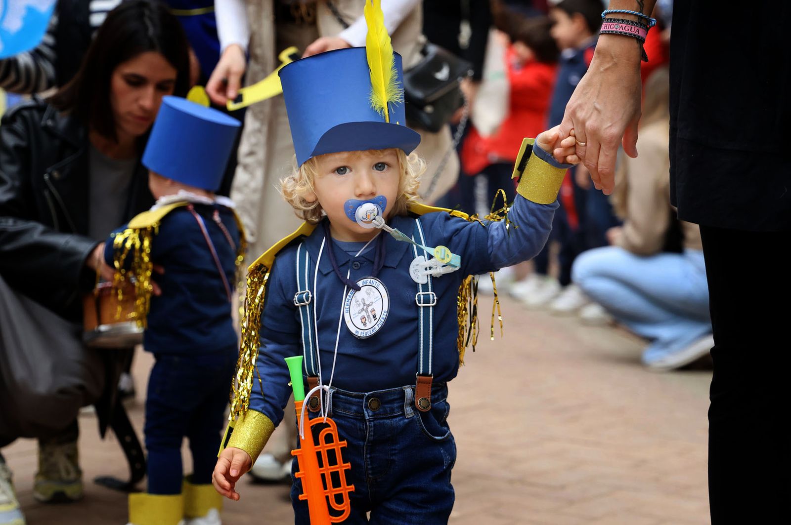 Imágenes de la procesión de la 'Escuela Infantil Mi Pequeño Puerto'