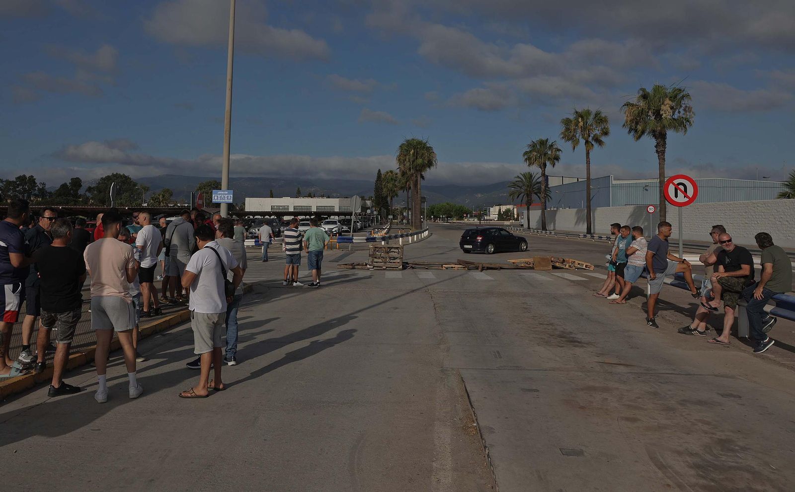 Fotos de la jornada del miércoles de la huelga del metal en el Campo de Gibraltar