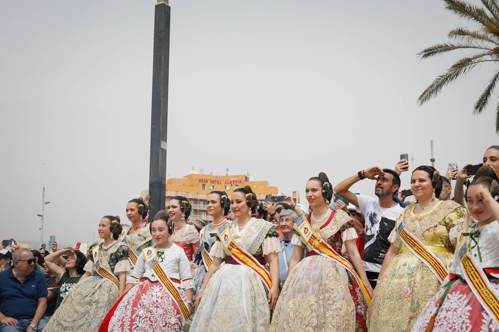 Las mejores imágenes de la "Globotá" en las fallas de Almería