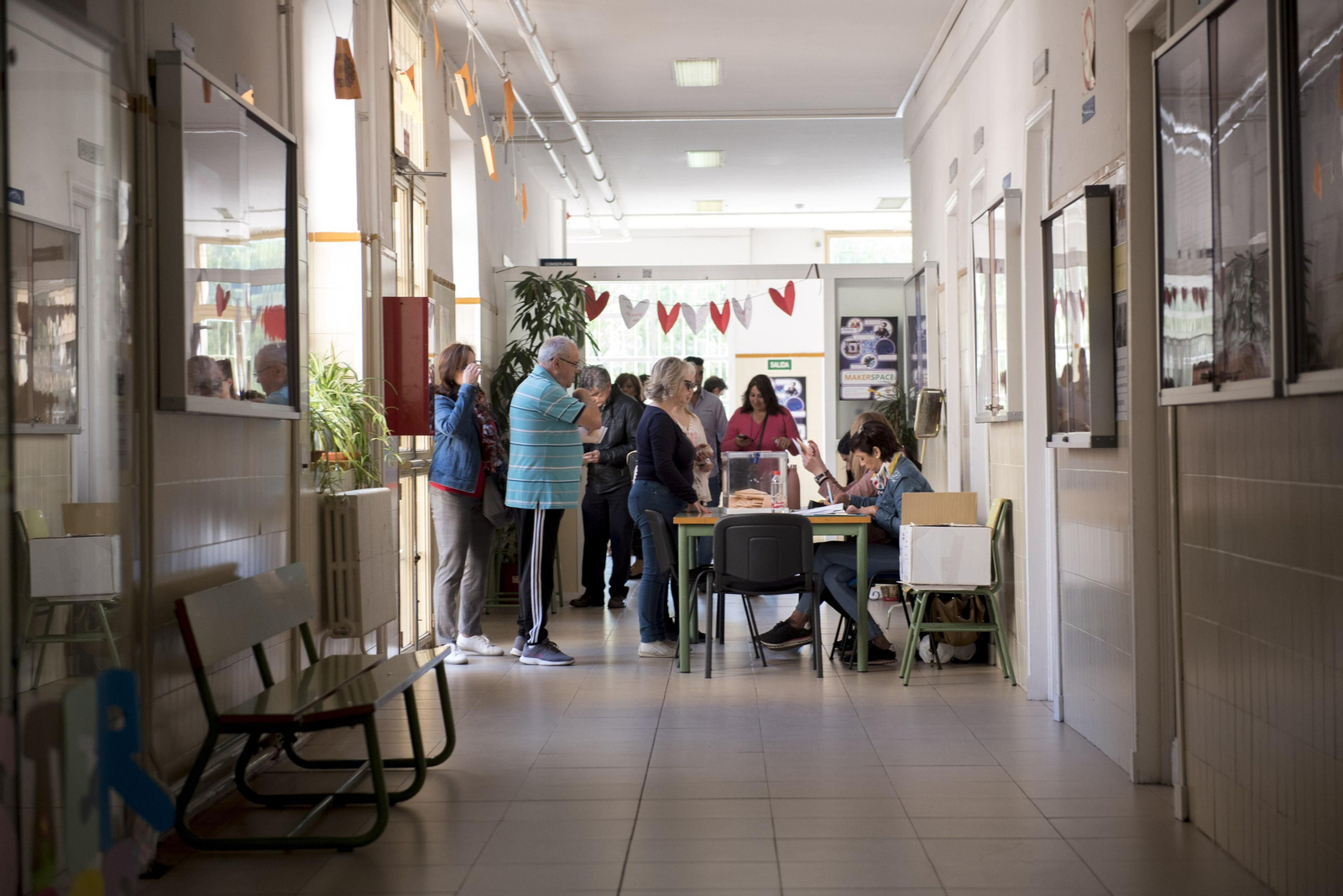 Las imágenes de la jornada de elecciones generales en Granada