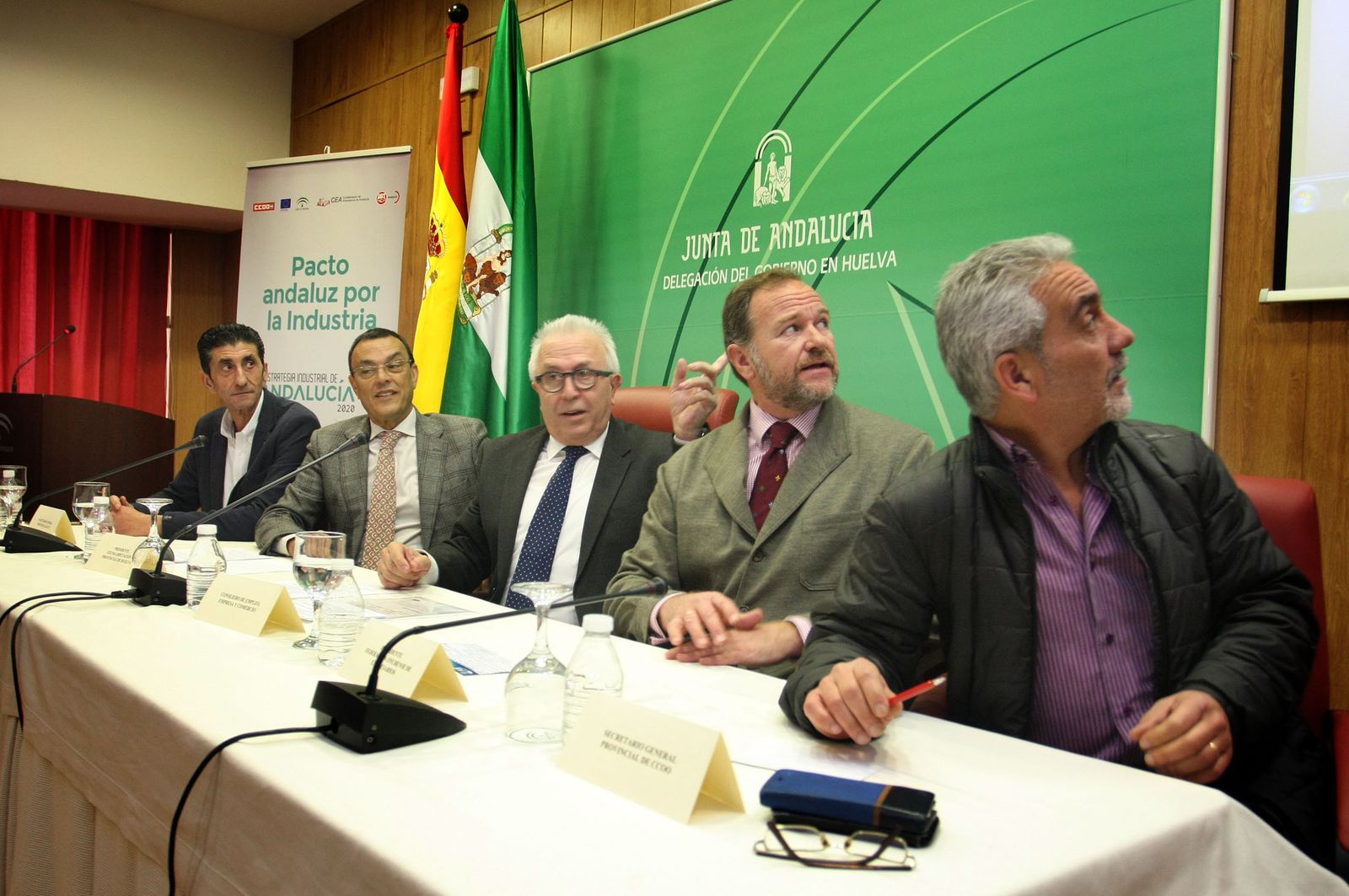 La Junta busca en Huelva "aliados para reindustrializar Andalucía"