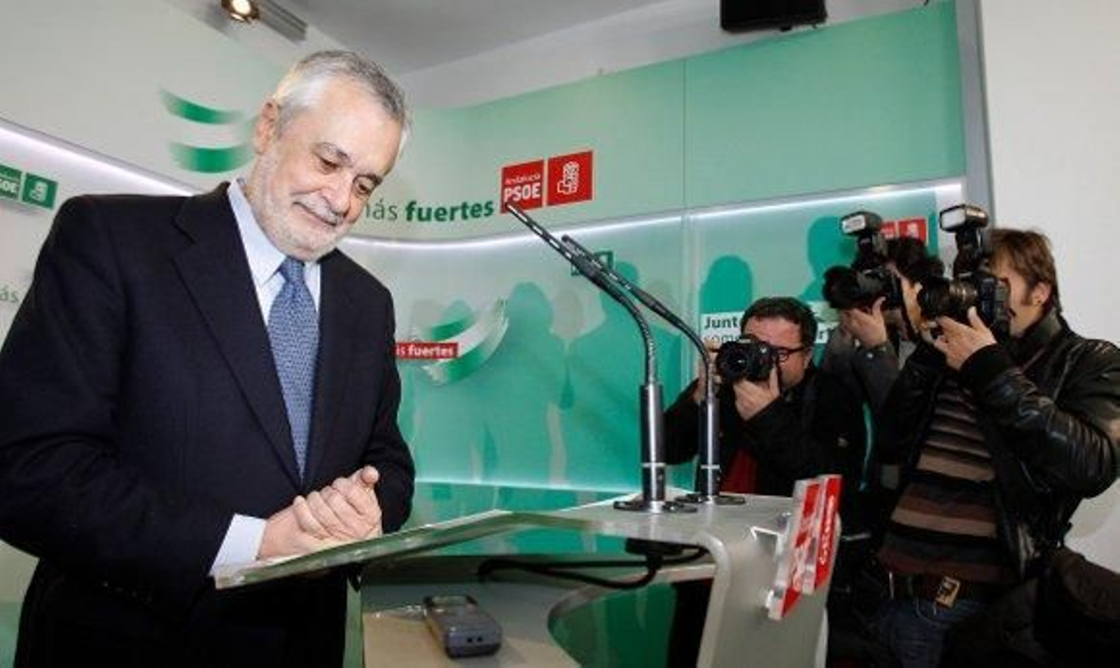 Griñán insiste en que la Intervención "nunca" les alertó del fraude en los ERE