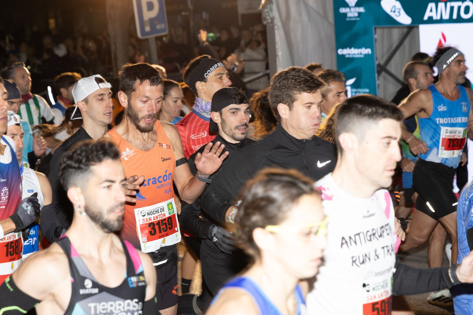 Encuéntrate en la salida de la Carrera de San Antón 2026 (1), en imágenes