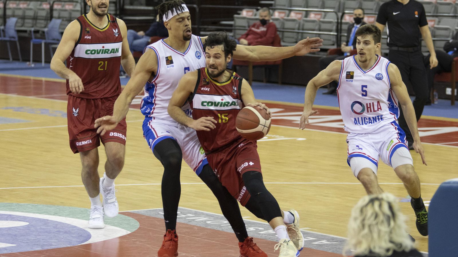 Alicante será el primer rival de los rojinegros en pretemporada.