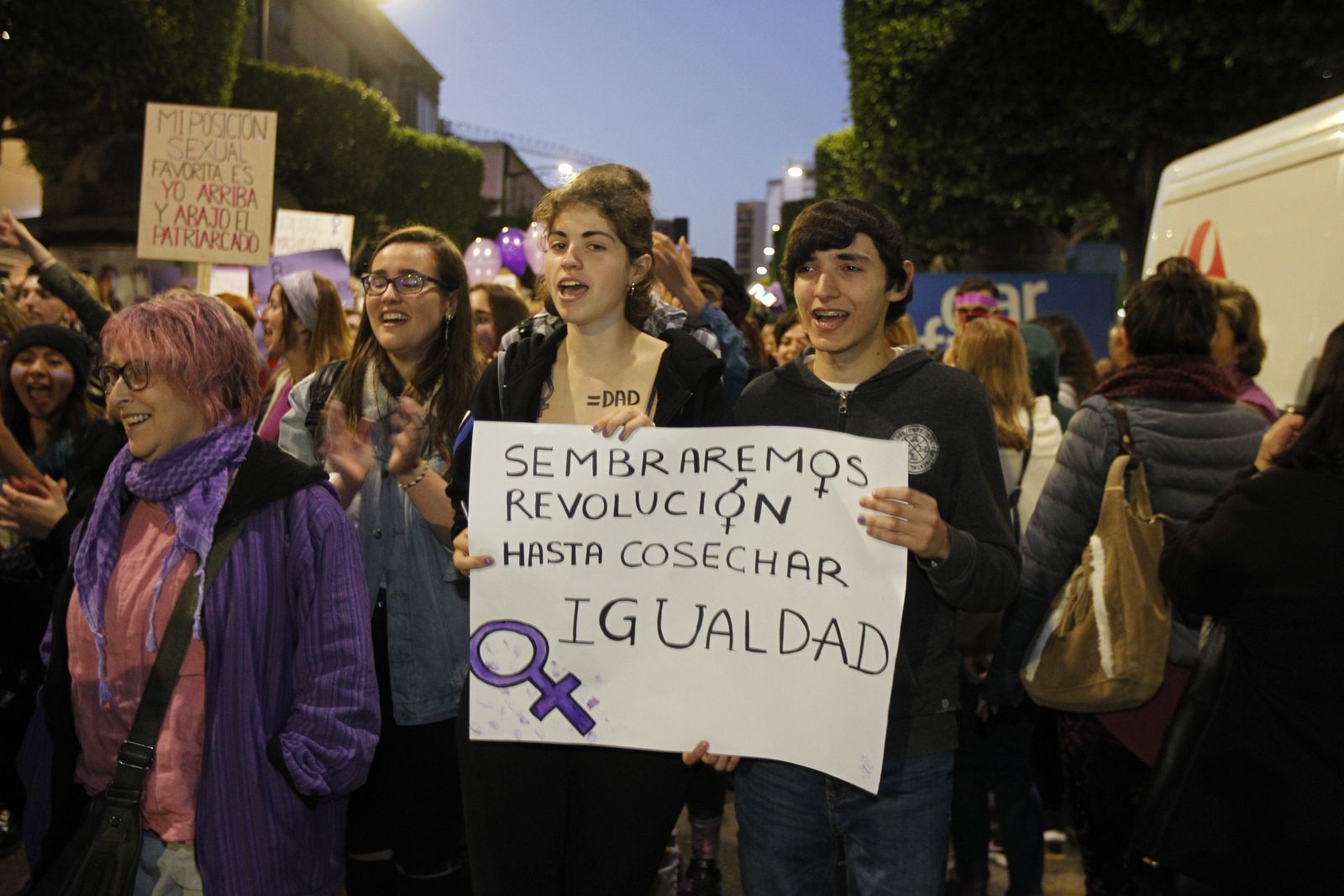 Fotogalería manifestación Día Internacional de la Mujer en Almería