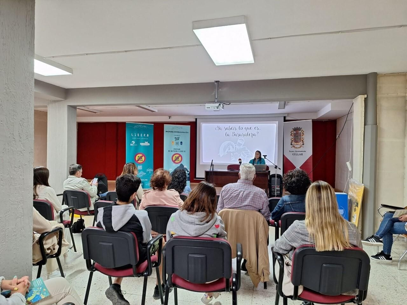 El Geoparque de Granada se une al Proyecto LIBERA en Cúllar en una jornada contra la basuraleza