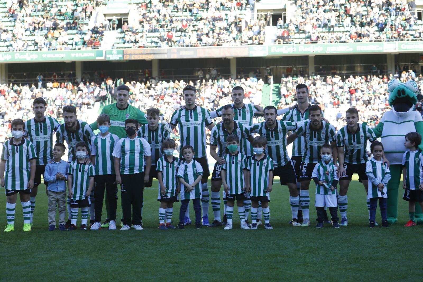 La victoria del Córdoba CF ante el Cacereño, en imágenes
