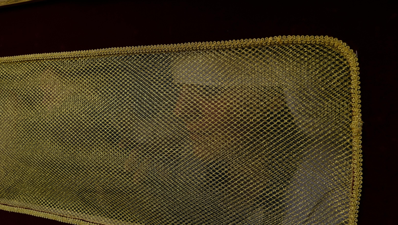 Coronación desaría al viento en su estación de Penitencia