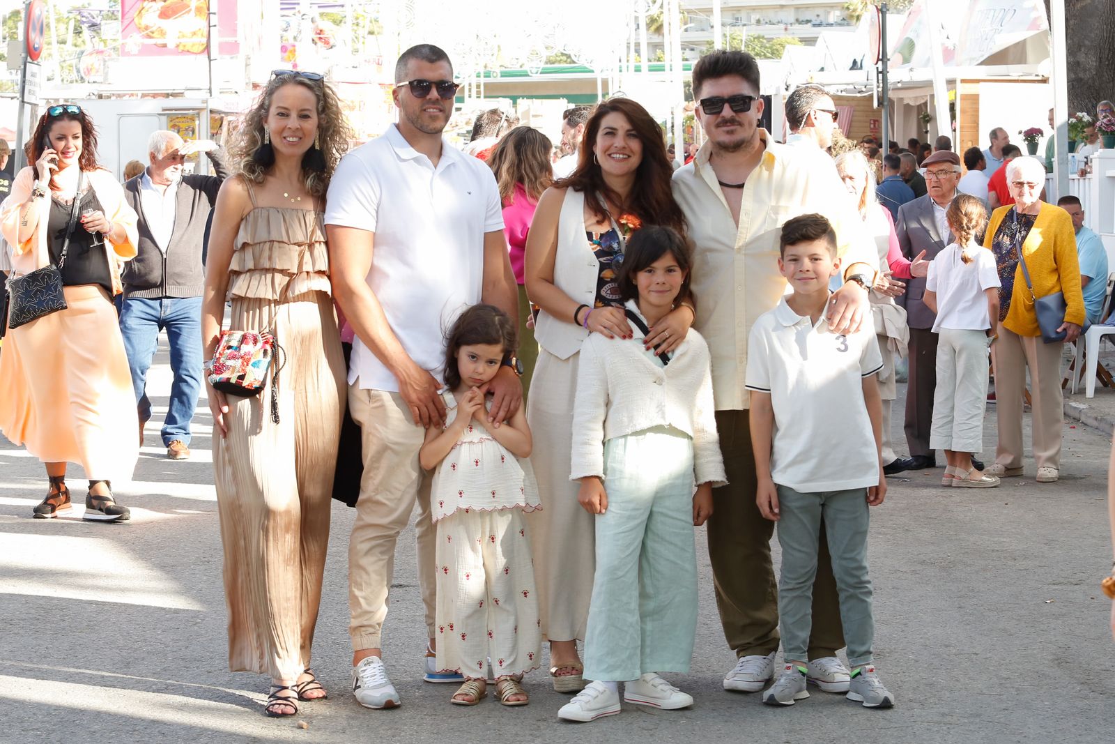 Búscate en la fotos del viernes en la feria de Los Barrios