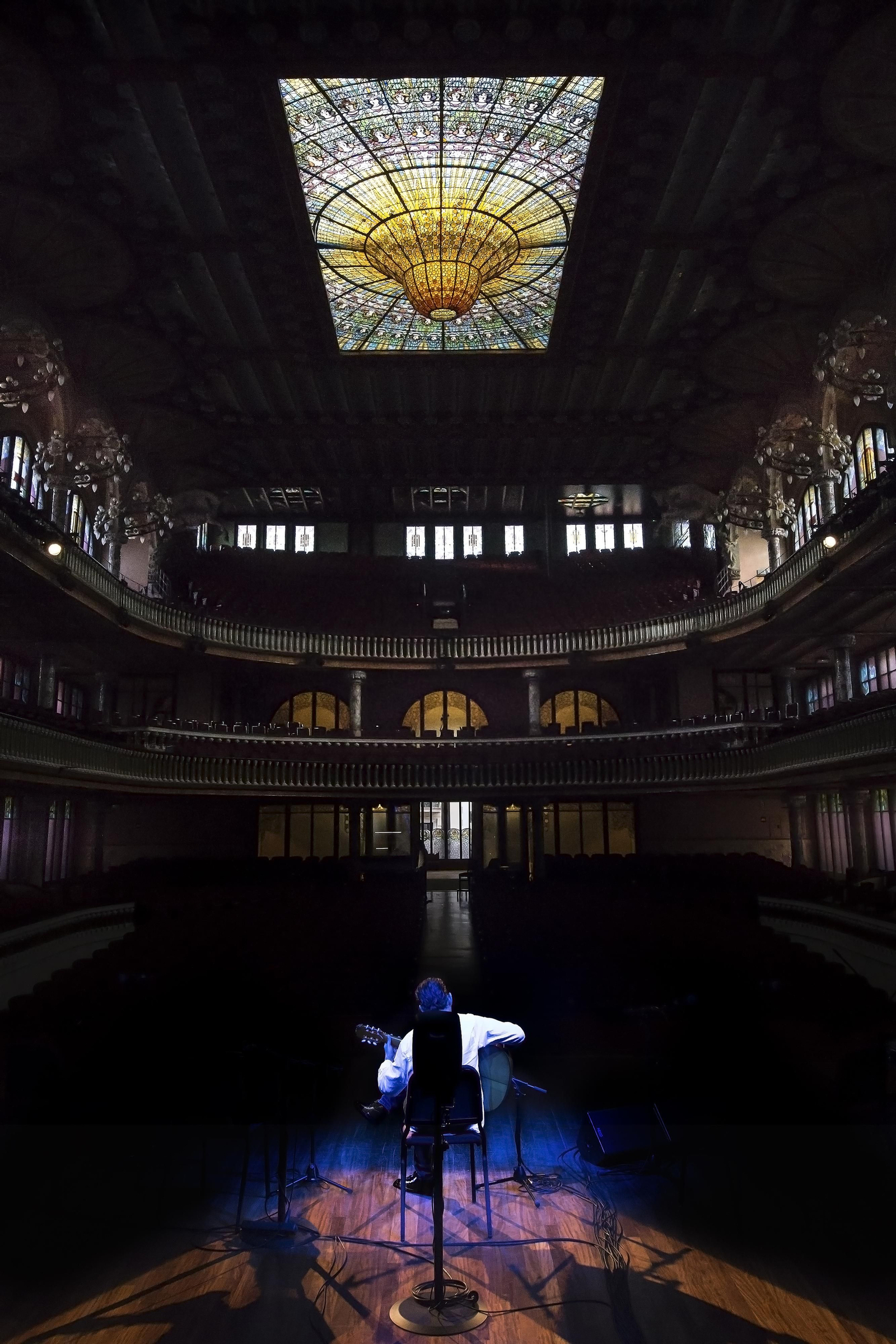 Imagen de la portada del nuevo DVD de Antonio Rey grabado en el Palau.