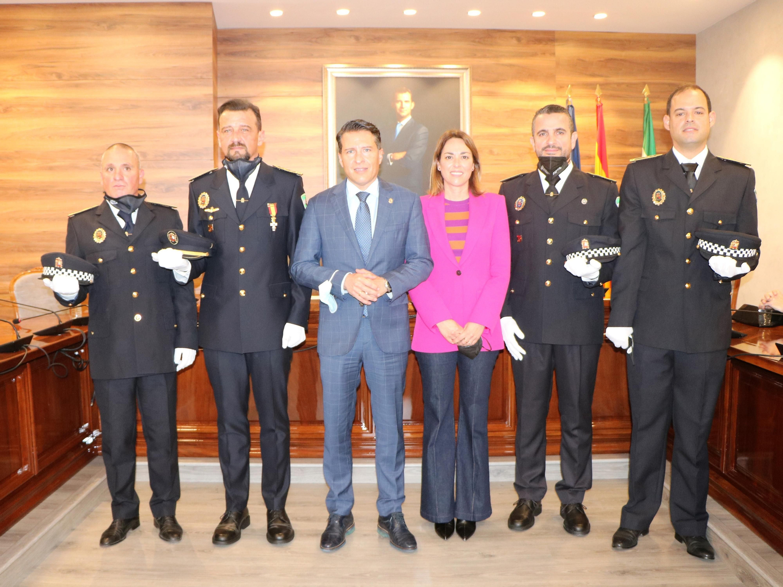 Torrox actualiza el organigrama de la Policía Local con un sub-Inspector jefe y tres nuevos oficiales