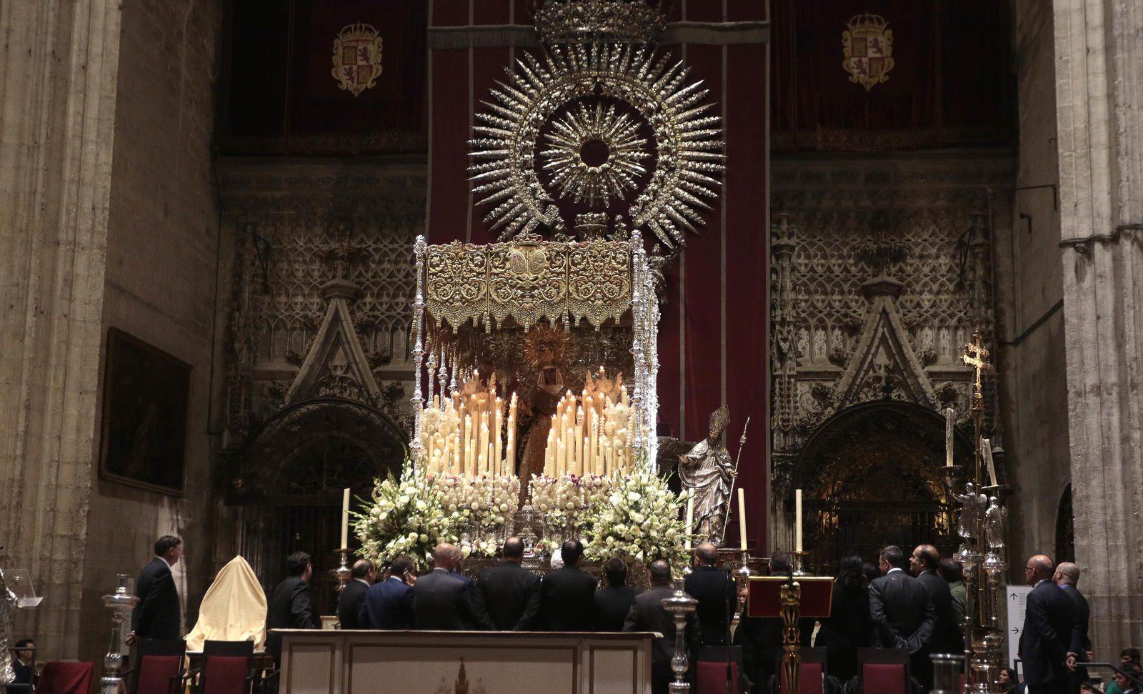 La Esperanza de Triana en el interior de la Catedral